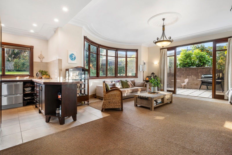 14 Hartland Avenue, Glendowie, Auckland - Carousel 2