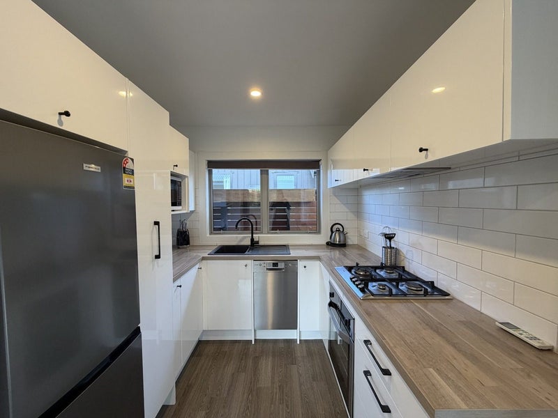 702 Oak Road, Akina, Hastings - Carousel 2