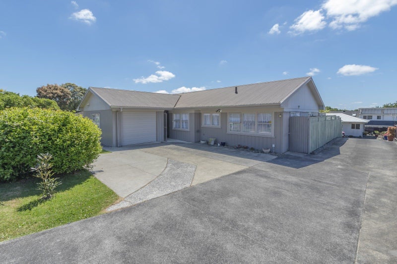 51 Clark Road, Pahurehure, Papakura - Carousel 1