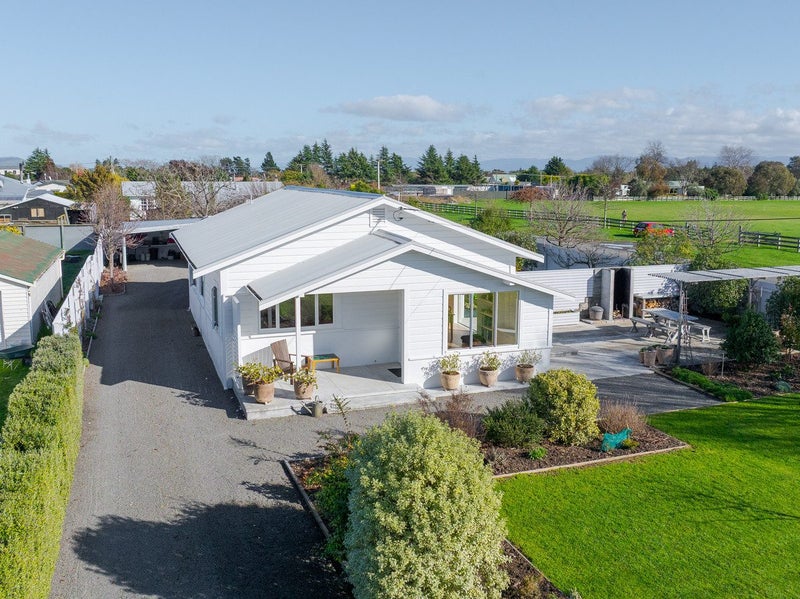 2 Naples Street, Martinborough - Carousel 1