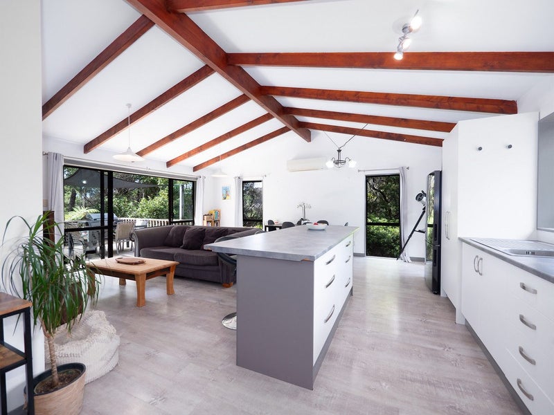 86 School Road, Paihia, Paihia - Carousel 1