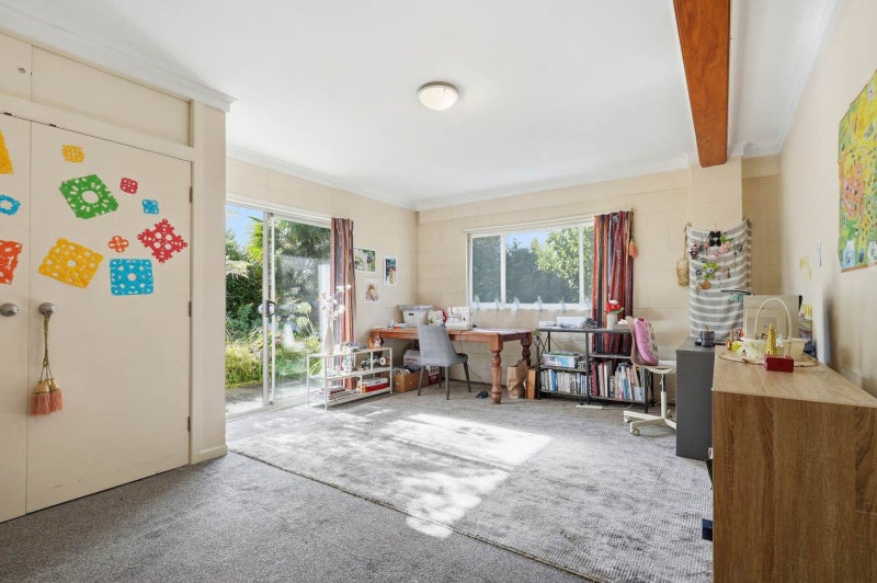 8 Kyeemagh Street, Botany Downs, Auckland - Carousel 21