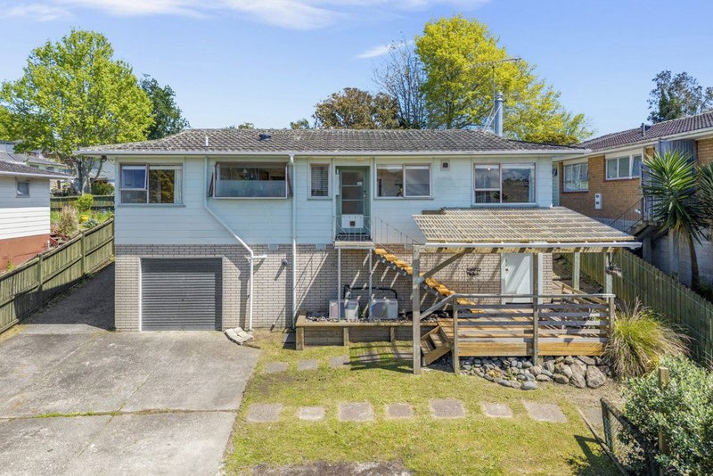 20 Aquarius Avenue, Glen Eden, Auckland - Carousel 1