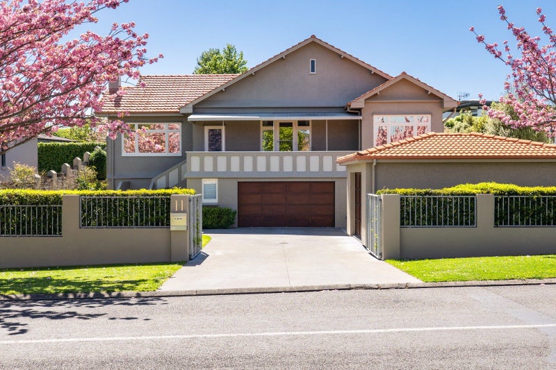 11 Chambers Street, Havelock North, Havelock North - Carousel 1