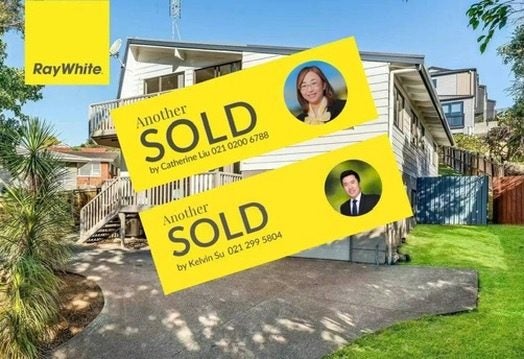 3 Walnut Lane, Browns Bay, Auckland - Carousel 1
