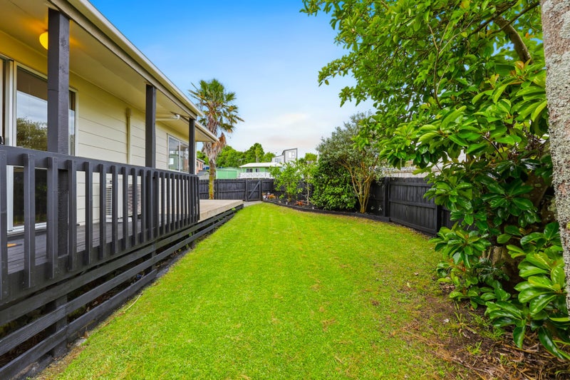 2/16 Crosby Road, West Harbour, Auckland - Carousel 2