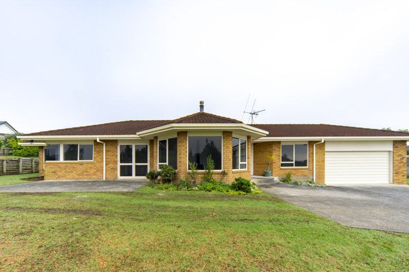 59 Discovery Drive, Flagstaff, Hamilton - Carousel 1