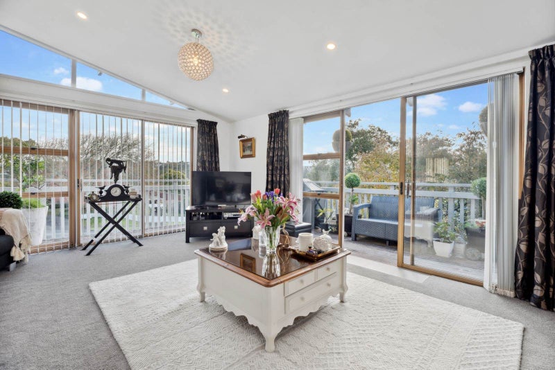 32 Halsey Drive, Lynfield, Auckland - Carousel 28