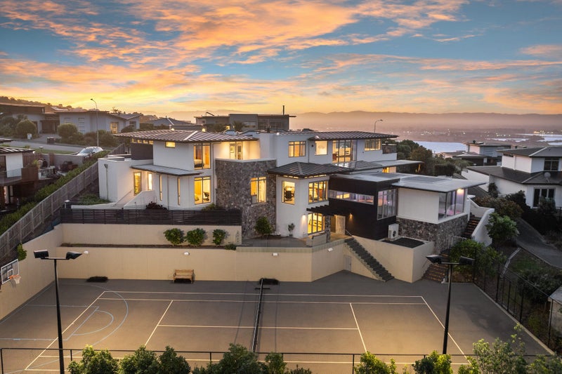 101 Glenstrae Road, Redcliffs, Christchurch - Carousel 1