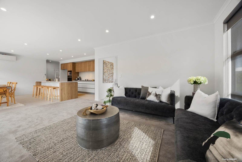 31 Kukuwai Avenue, Red Beach, Red Beach - Carousel 2