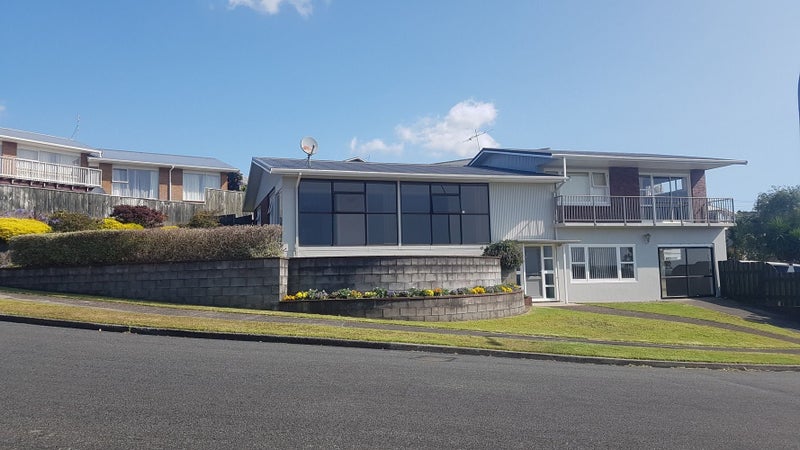 32 Crownhill Street, Spotswood, New Plymouth - Carousel 2