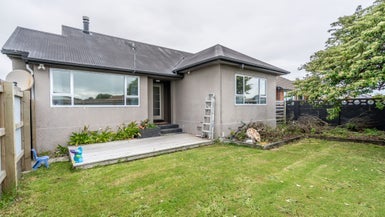 393 Tay Street, Turnbull Thomson Park, Invercargill - Carousel 1