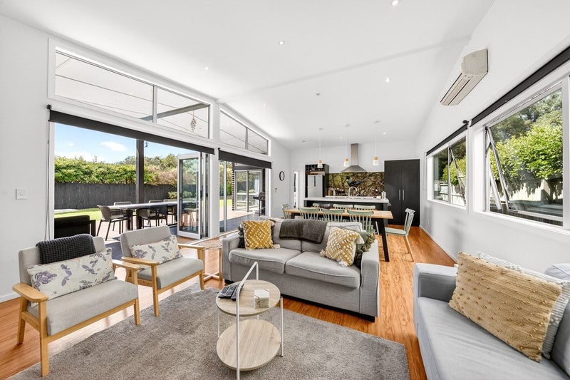 15 Esther Street, Martinborough - Carousel 2