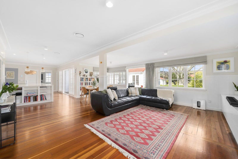 340 Fergusson Drive, Heretaunga, Upper Hutt - Carousel 2