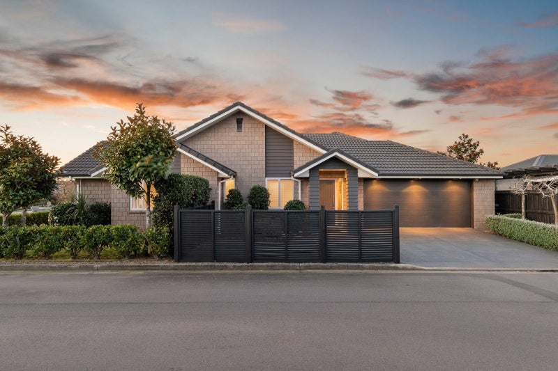 1 Minorca Lane, Burwood, Christchurch - Carousel 1