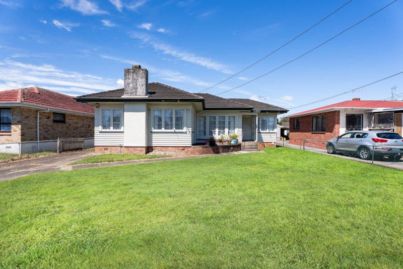 14 CHARLES Street, Papatoetoe, Manukau - Carousel 2