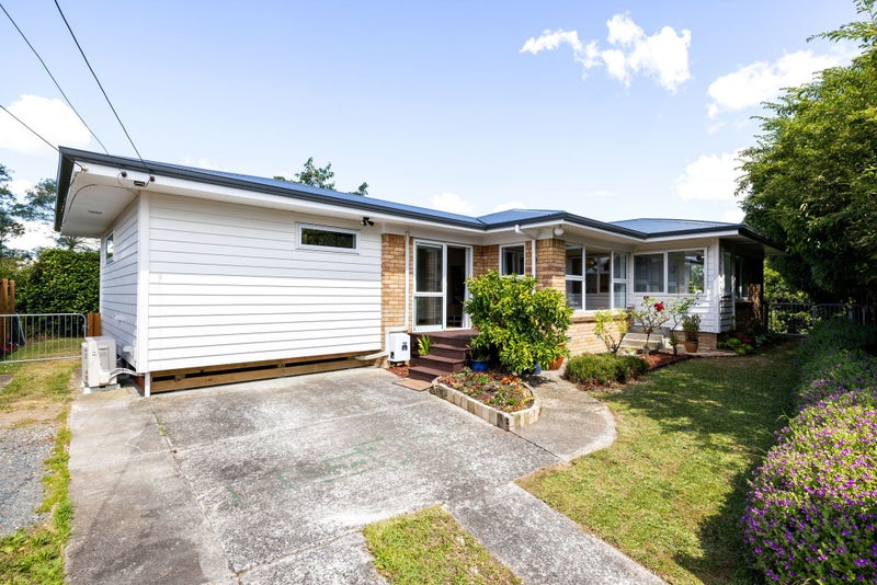 19 Mabian Crescent, Deanwell, Hamilton - Carousel 2