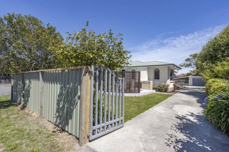 26 Donegal Street, Belfast, Christchurch - Carousel 20