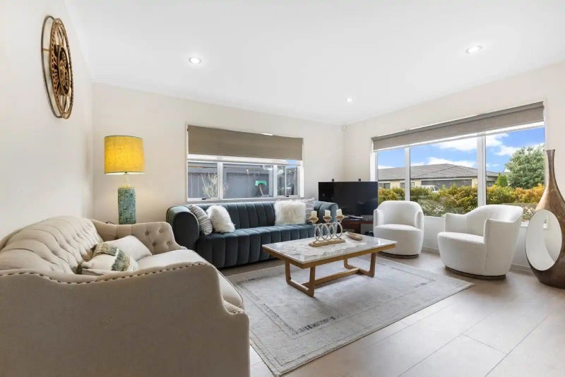 3 Pohutukawa Place, Karaka, Papakura - Carousel 2