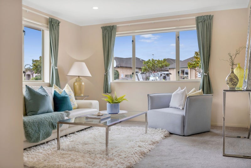 7 Middlefield Drive, East Tamaki Heights, Auckland - Carousel 2