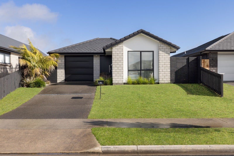 11 Tiria Drive, Papamoa Beach, Papamoa - Carousel 1