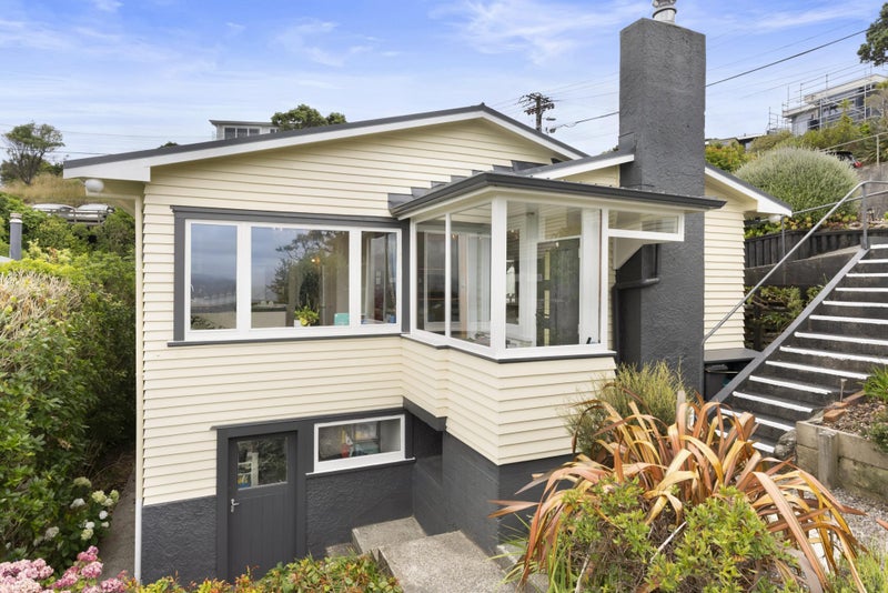 53 Alexandra Road, Hataitai, Wellington - Carousel 1