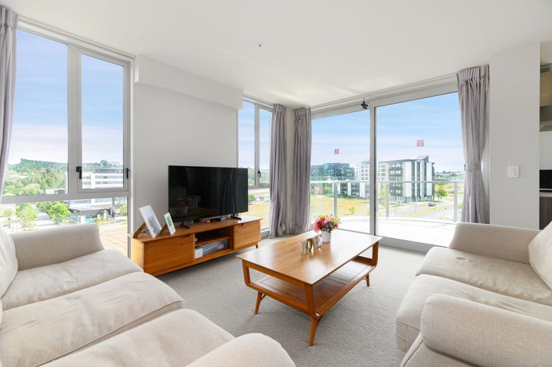 401/1 Rose Garden Lane, Albany, North Shore City, Auckland - Carousel 1
