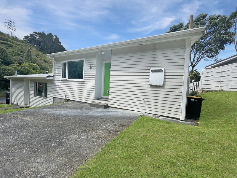 1A Admiralty Street, Crofton Downs, Wellington - Carousel 1
