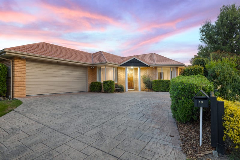 19 Ballymena Drive, Belfast, Christchurch - Carousel 19