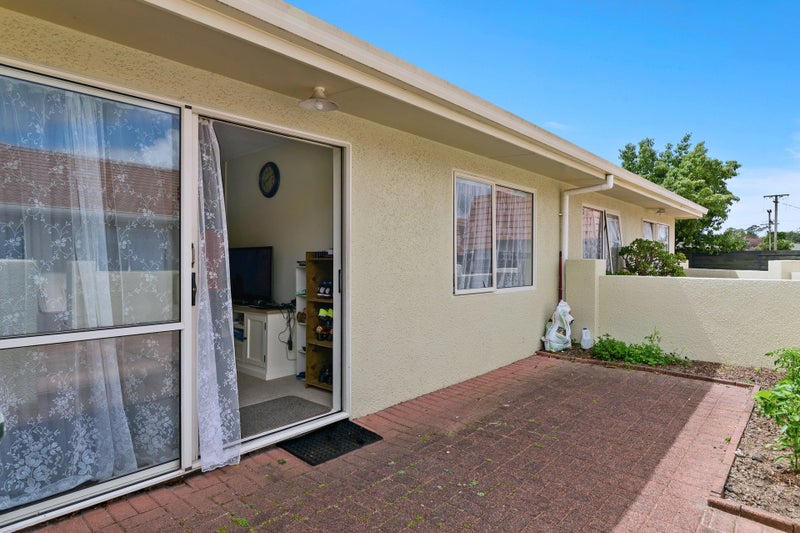 1/6 Gibson Street, Fenton Park, Rotorua - Carousel 2