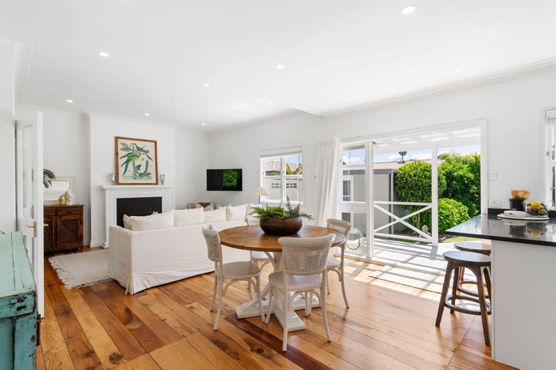 69 Moana Avenue, One Tree Hill, Auckland - Carousel 2