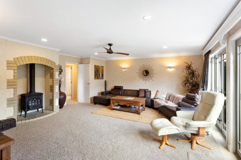 31 Santa Barbara Drive, Papamoa Beach, Papamoa - Carousel 2