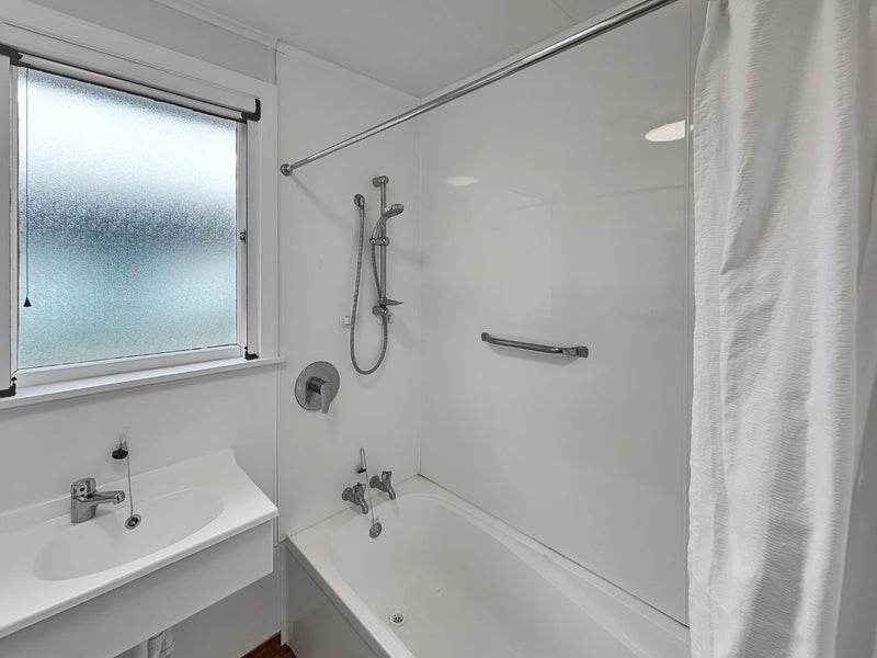 35 Coventry Street, Highbury, Palmerston North, Manawatu / Whanganui - Carousel 8