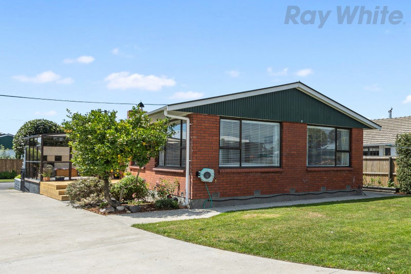 15 Leo Street, Bishopdale, Christchurch - Carousel 1