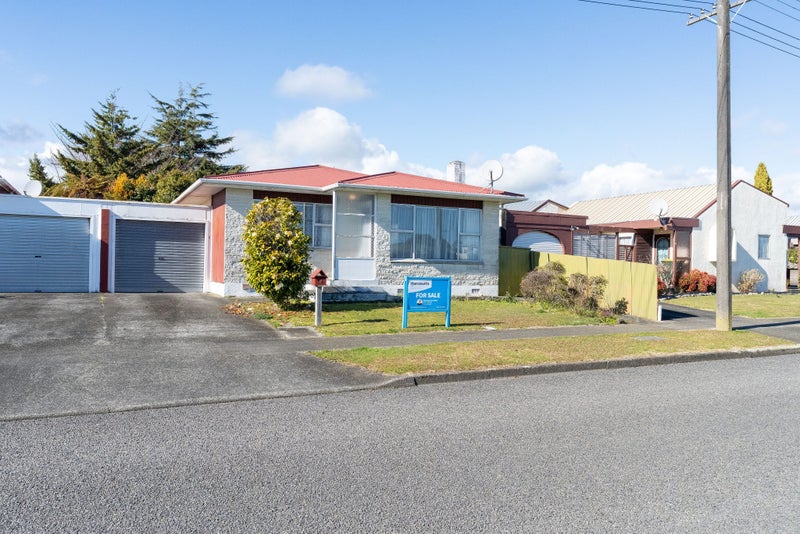 12 Parker Avenue, Levin, Levin - Carousel 18