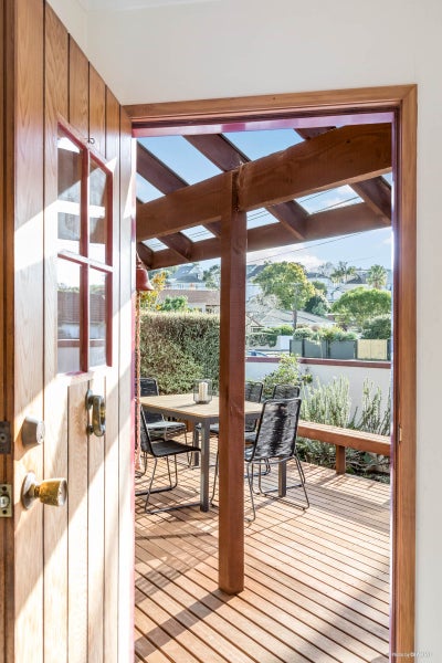 7A Nihill Crescent, Mission Bay, Auckland - Carousel 2