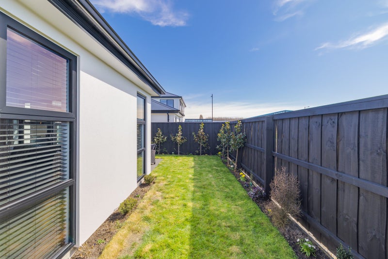 5 Chrysolite Place, Belfast, Christchurch - Carousel 22