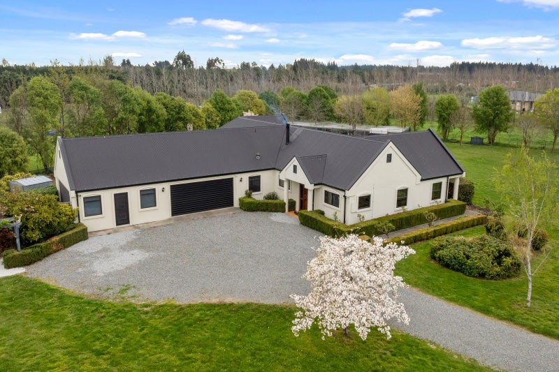 105 Verona Place, Ohoka, Kaiapoi - Carousel 1