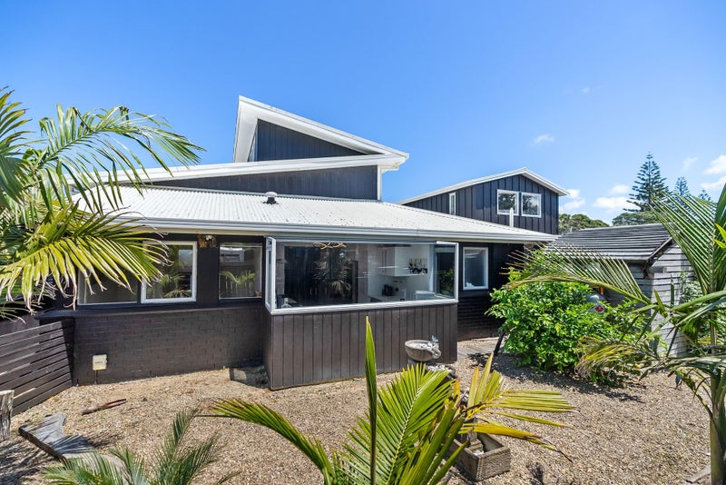 4 Te Kamo Street, Ruakaka, Whangarei, Northland - Carousel 1