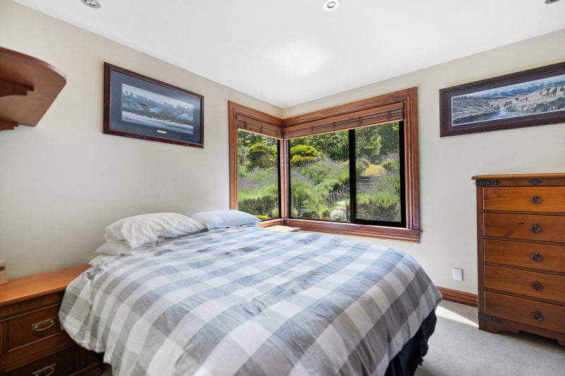 4 Scenic Drive, Drift Bay, Queenstown - Carousel 50