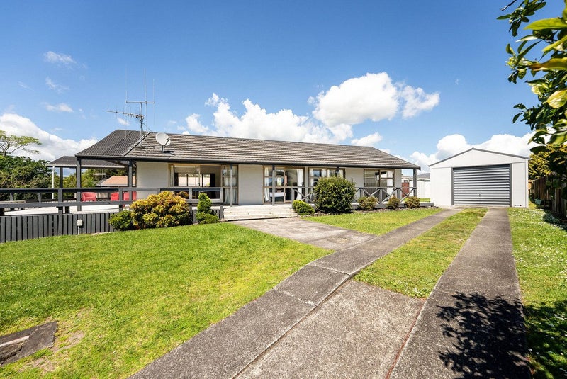 100 Windermere Drive, Poike, Tauranga - Carousel 1