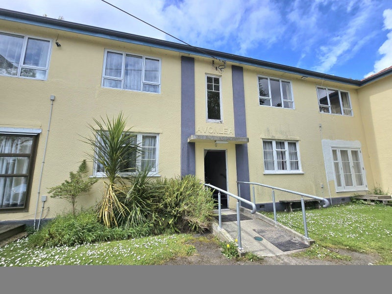 2/288 College Street, West End, Palmerston North - Carousel 1