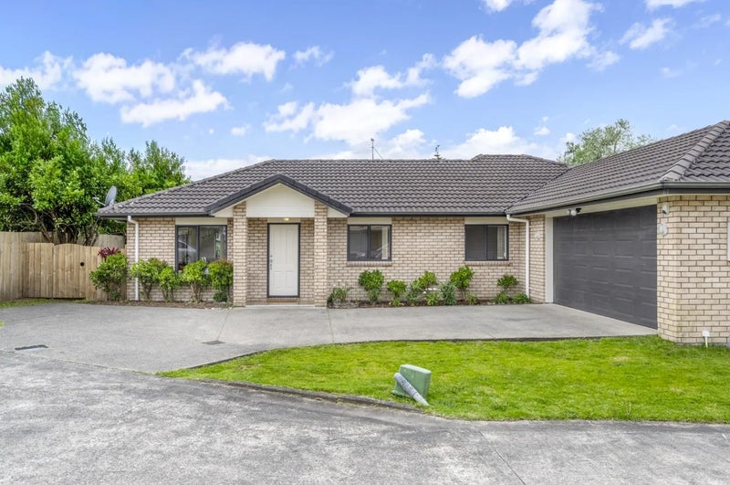 12 Cade Place, Weymouth, Auckland - Carousel 1