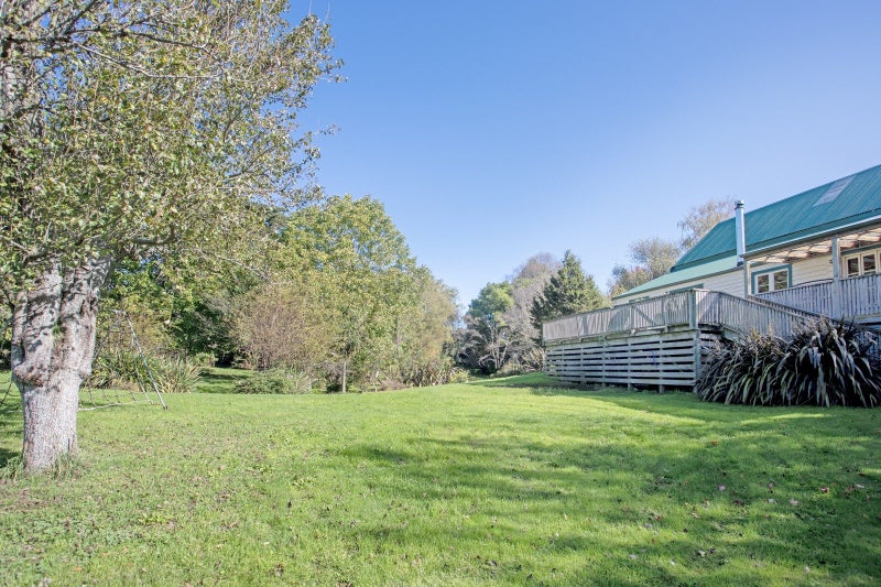 2269 State Highway 2, Te Hauke, Te Hauke - Carousel 26