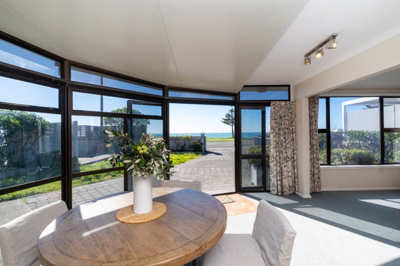 71 The Esplanade, Westshore, Napier - Carousel 1