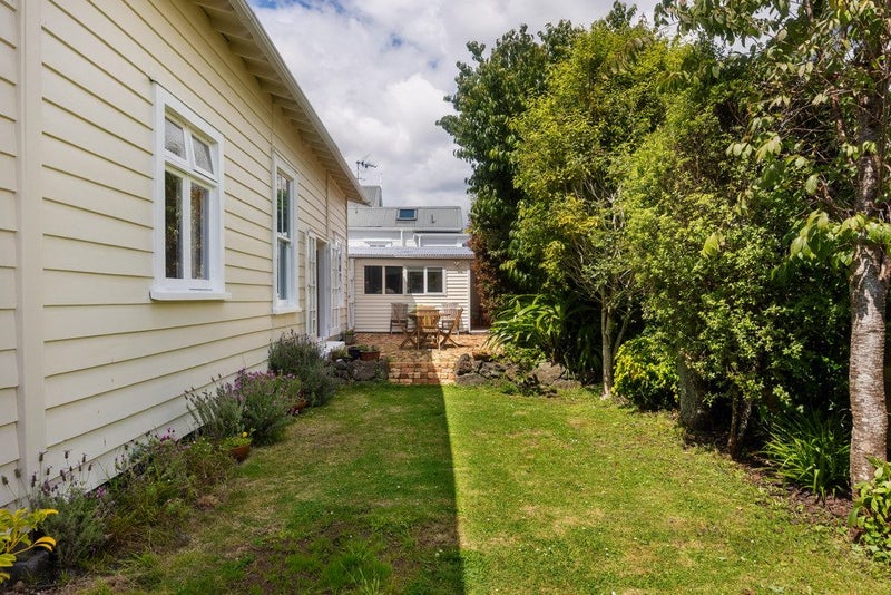 38 Edenvale Crescent, Mount Eden, Auckland - Carousel 37