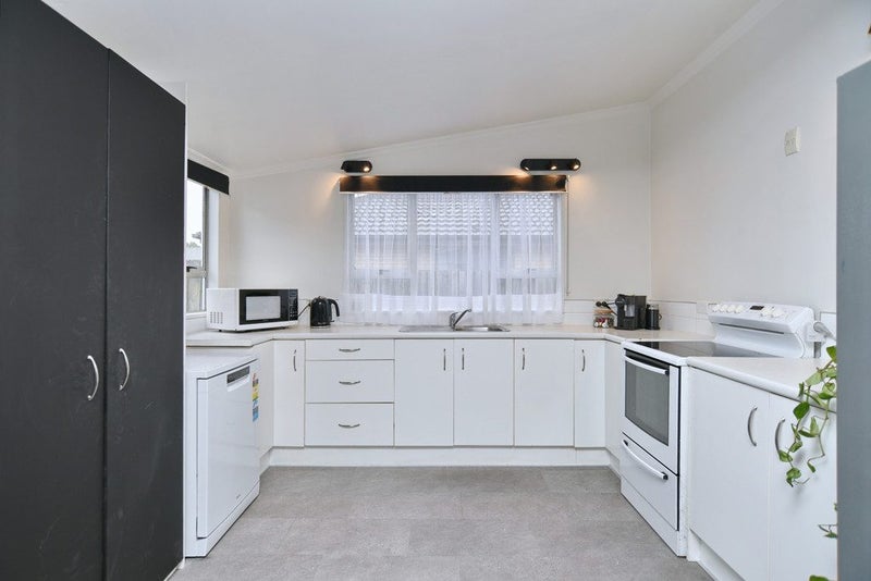 42 Richill Street, Belfast, Christchurch - Carousel 2