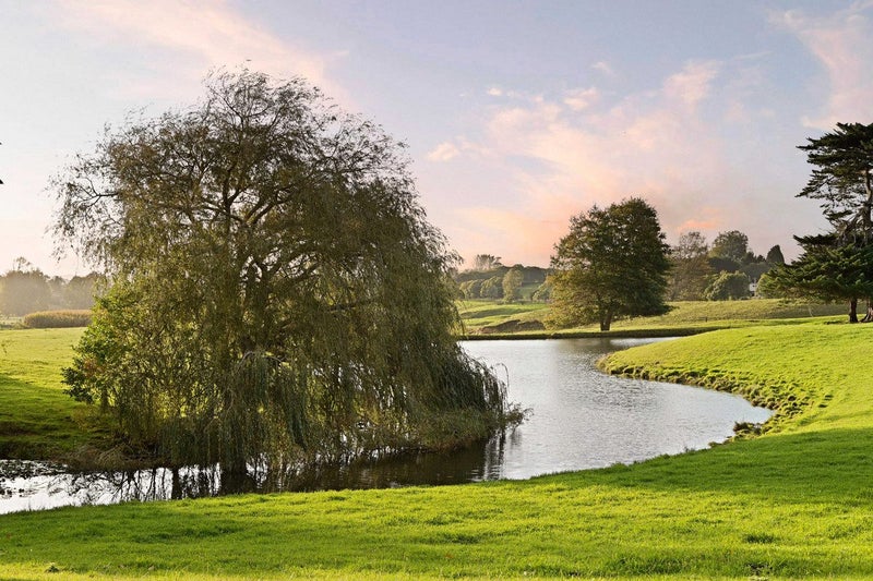 21 Stonebridge Road, Temple View, Hamilton, Waikato - Carousel 38