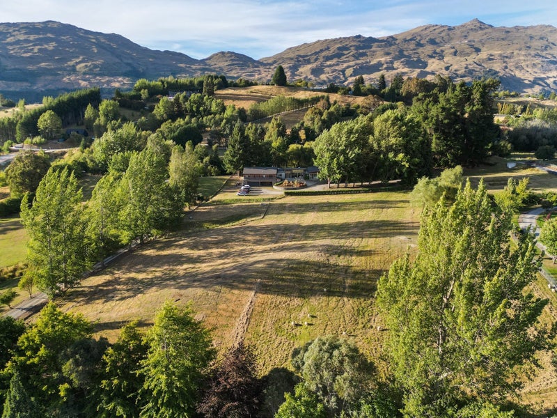 59 Mountain View Road, Dalefield, Queenstown - Carousel 2