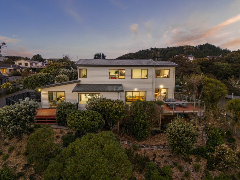 42F James Cook Drive, Whitby, Porirua - Carousel 2